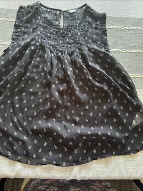 Denver Hayes Black Floral Smocked Yoke Sleeveless Camisole